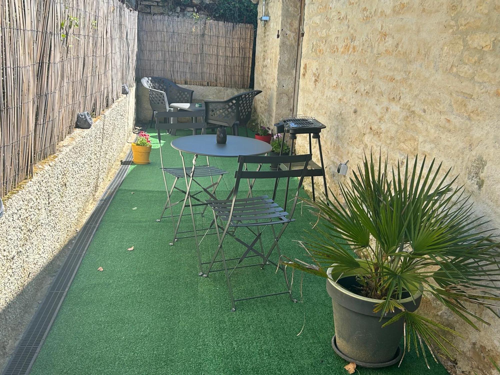 Studio Nanteuil-en-Vallée Extérieur photo